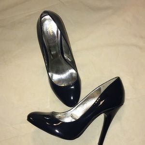 👛Re-Posh👛 Mossimo patent leather pumps